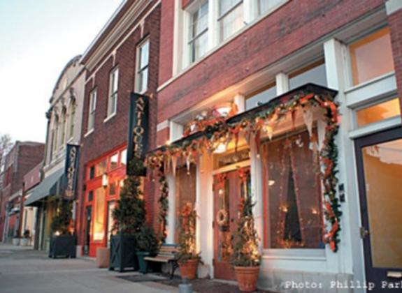 South Main Arts District - Antique Shopping. Photo by Phillip Parker. Photo