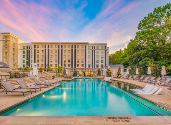 Guest House Pool - Kevin Ruck Photo 11