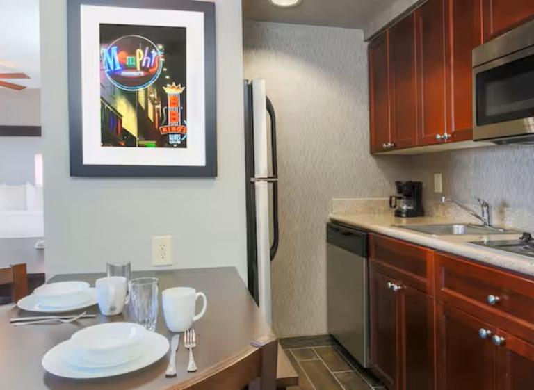 Homewood Suites King Suite - Hilton Photo 5