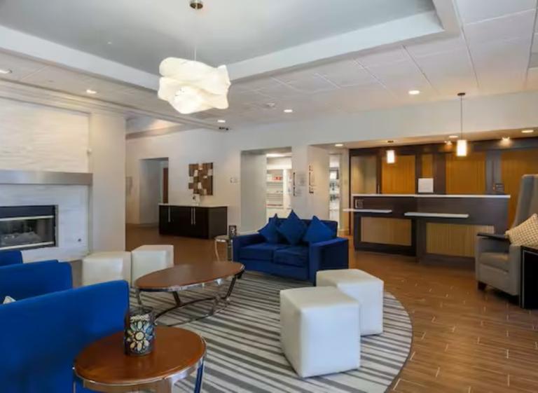 Homewood Suites Lobby - Hilton Photo