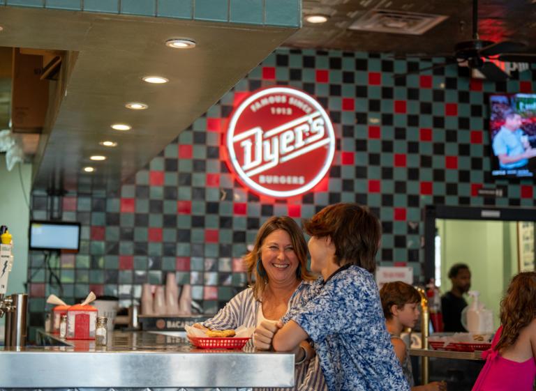 Kids and family at Dyer's Hamburgers  Photo