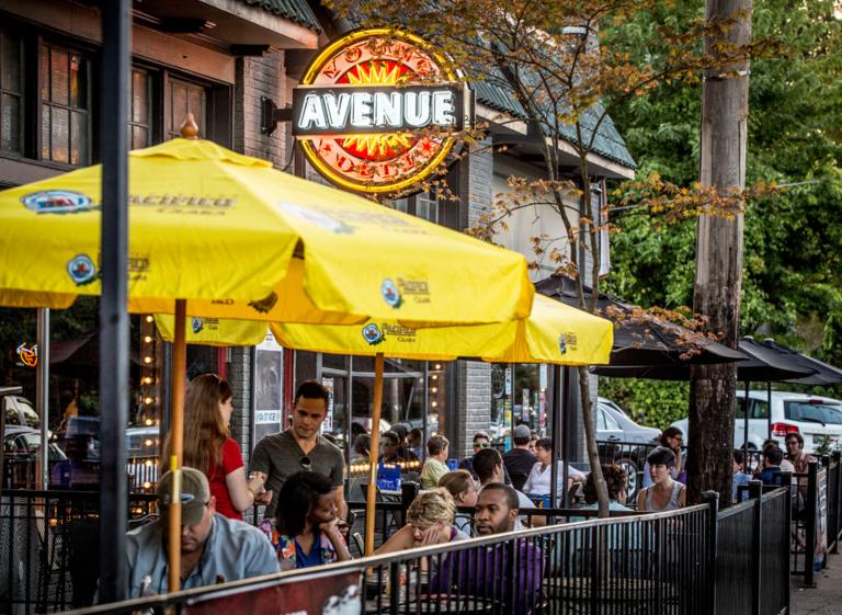 Young Ave Exterior Photo