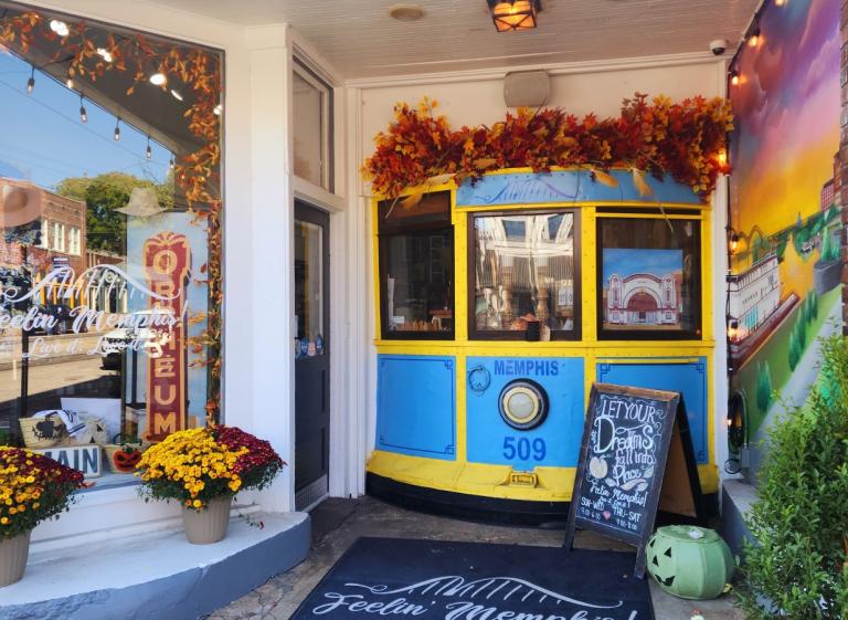Trolley Front - Feelin' Memphis Photo 2
