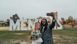 A wedding at Memphis' Mud Island River Park | The Warmth Around You