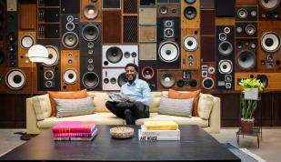 A man sits in the lounge of Central Station Hotel in memphis / Alex Shansky