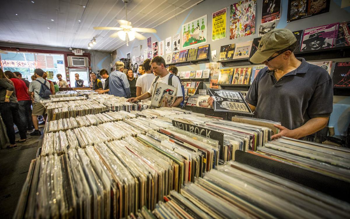 Record Shopping at Gonner Records - Craig Thompson