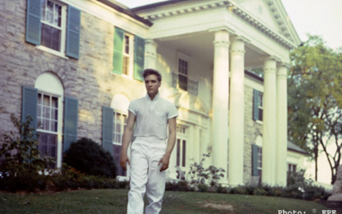 Elvis at Graceland. Photo Credit: EPE