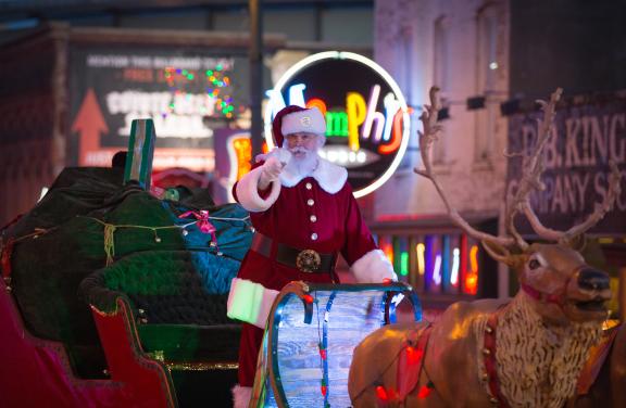 Santa and Memphis sign on Beale Street 