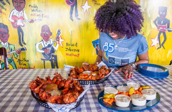 Hot Wings at Central BBQ | Alex Shansky